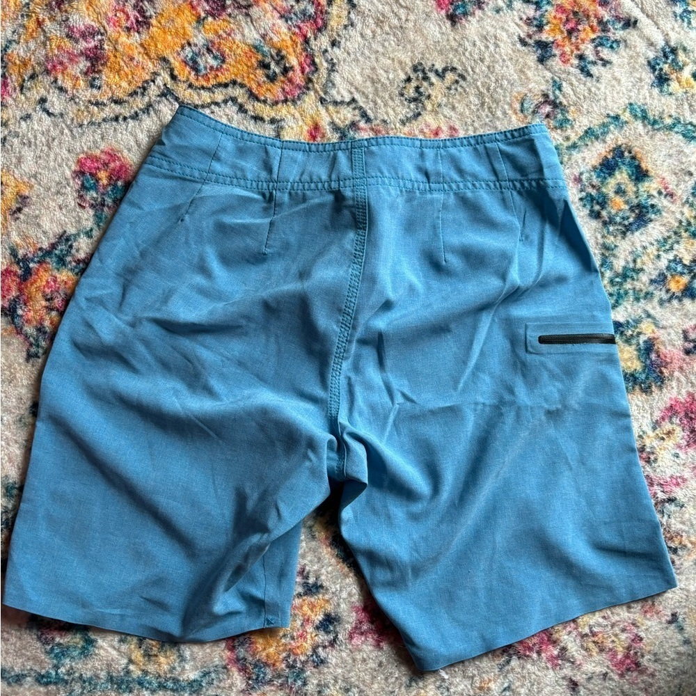 Volcom Shorts Size 28 - Picture 2 of 3